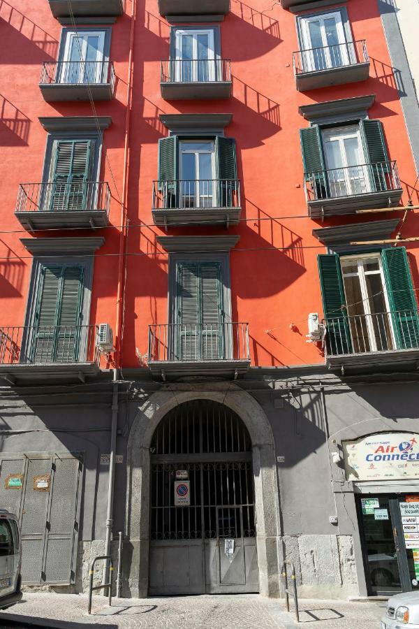 Una Stanza Al Museo Napoli Exterior foto