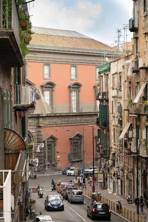 Una Stanza Al Museo Napoli Exterior foto